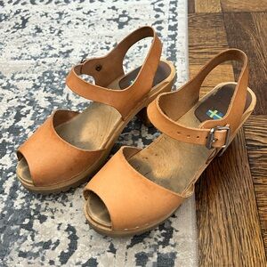 Swedish Hasbeens Clogs - Size 39 (8.5/9)